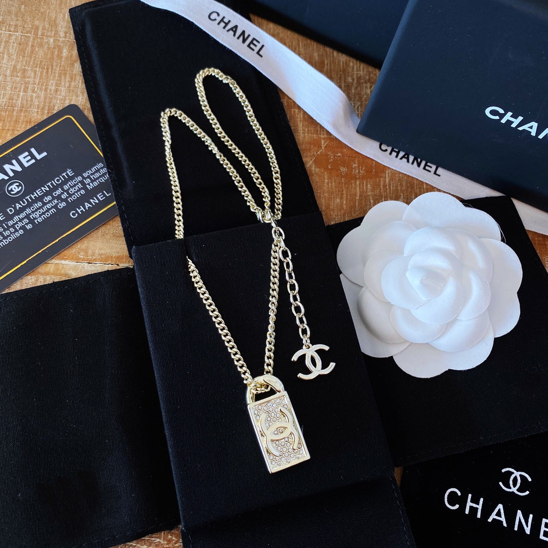 1NC114XDE Stylish necklace earrings