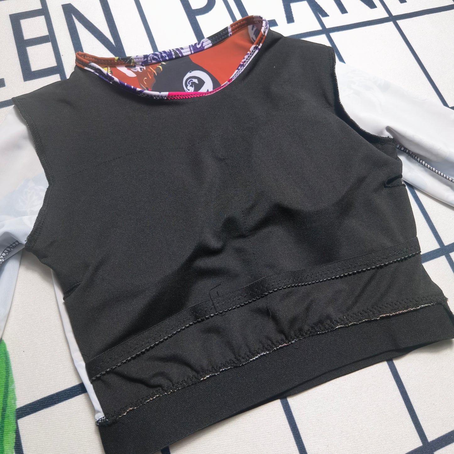 14A154YDE Stylish Long sleeve swimsuit