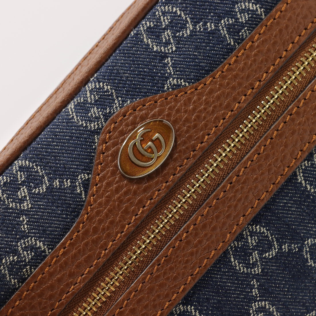 XB18BDE Stylish leather bag