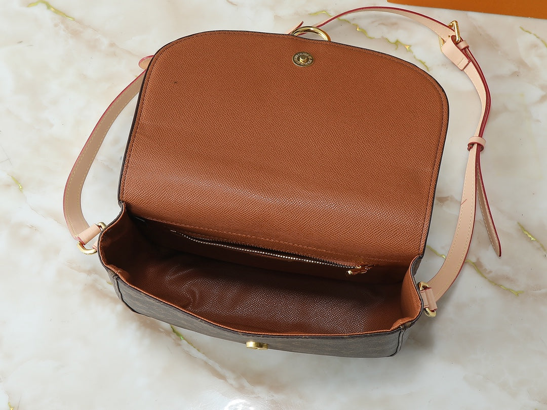 15RE19BDE Stylish leather bag