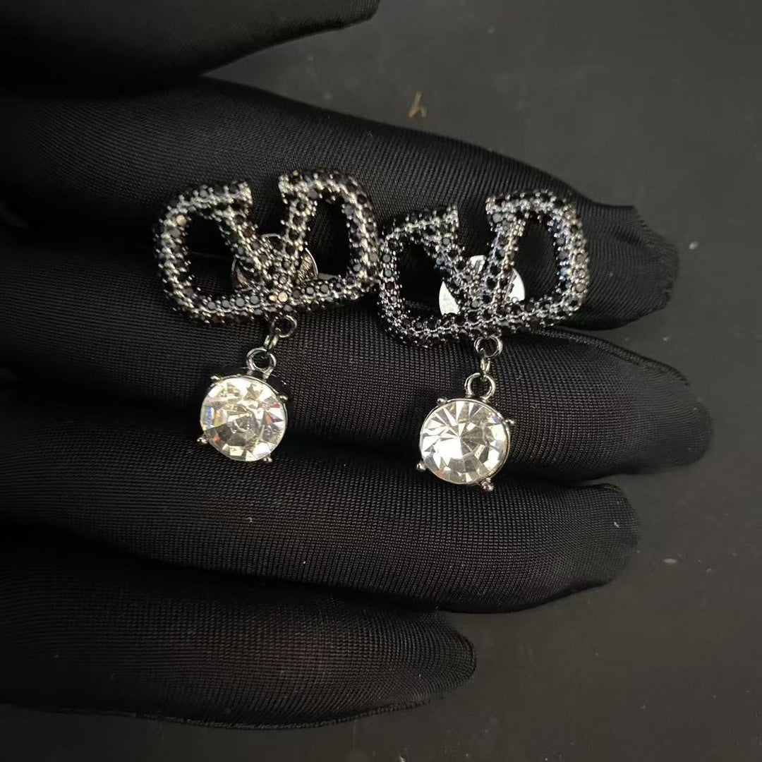 14VL700EDE Stylish Earrings