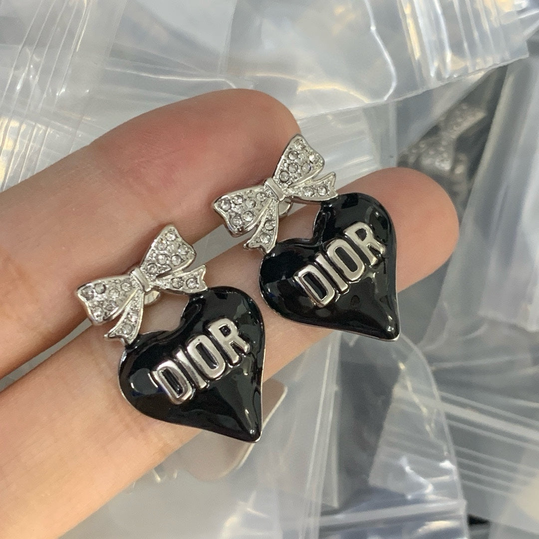 14D777EDE Stylish Earrings