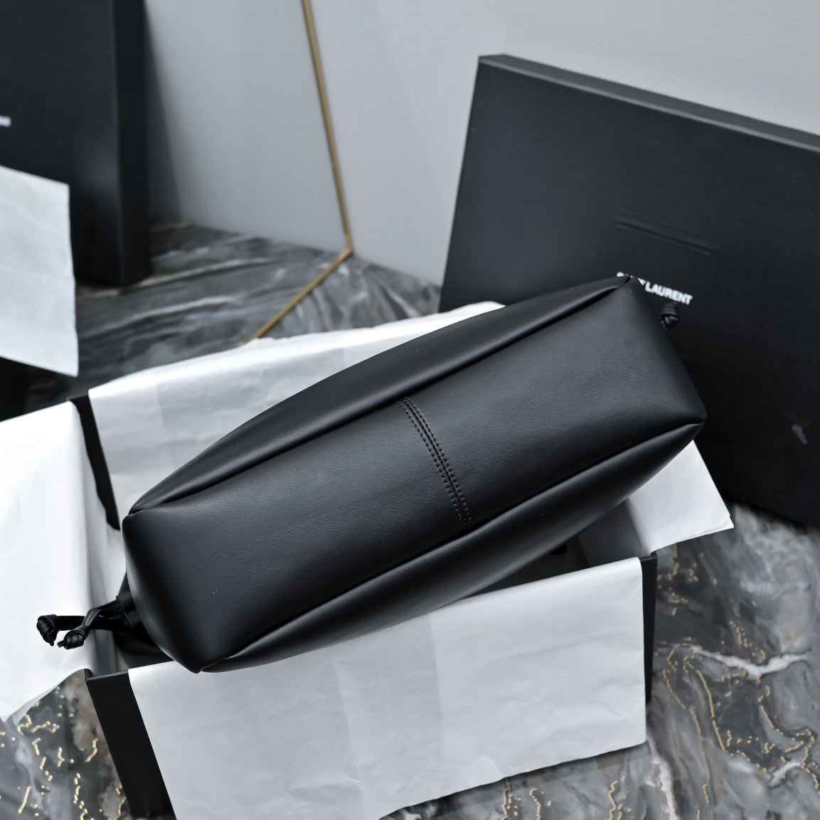 15RSL38BDE Stylish leather bag