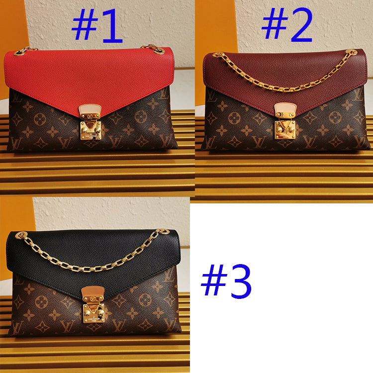 AE83BDE Stylish leather bag