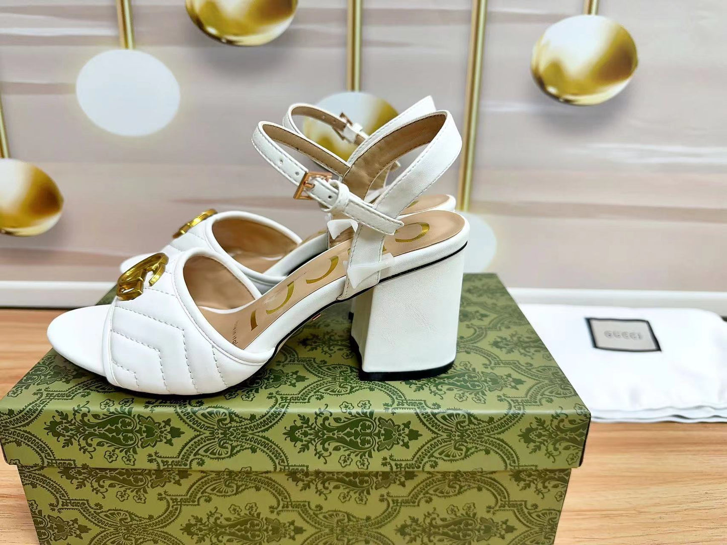 14B182ZDE Stylish High heels Heel height 7cm