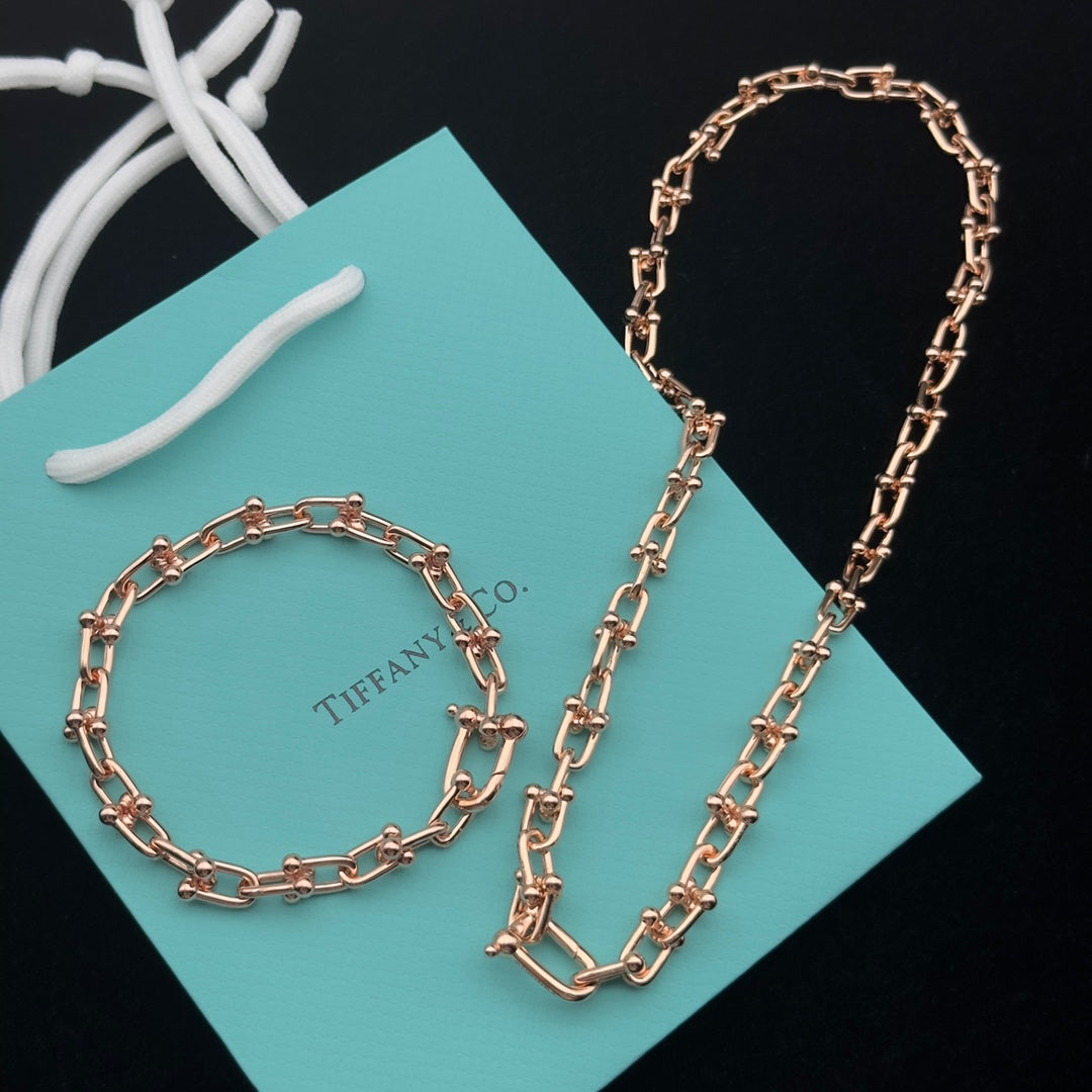8XT30XDE Stylish Earring Bracelets Necklaces