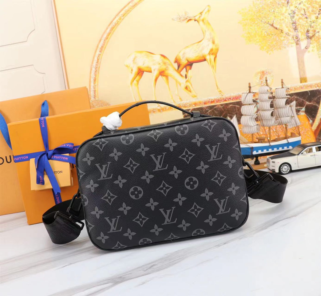 2XE137BDE Stylish leather bag