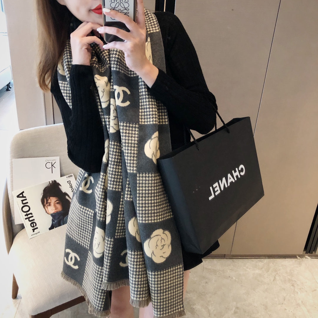 175RC36WDE Stylish Winter Scarves
