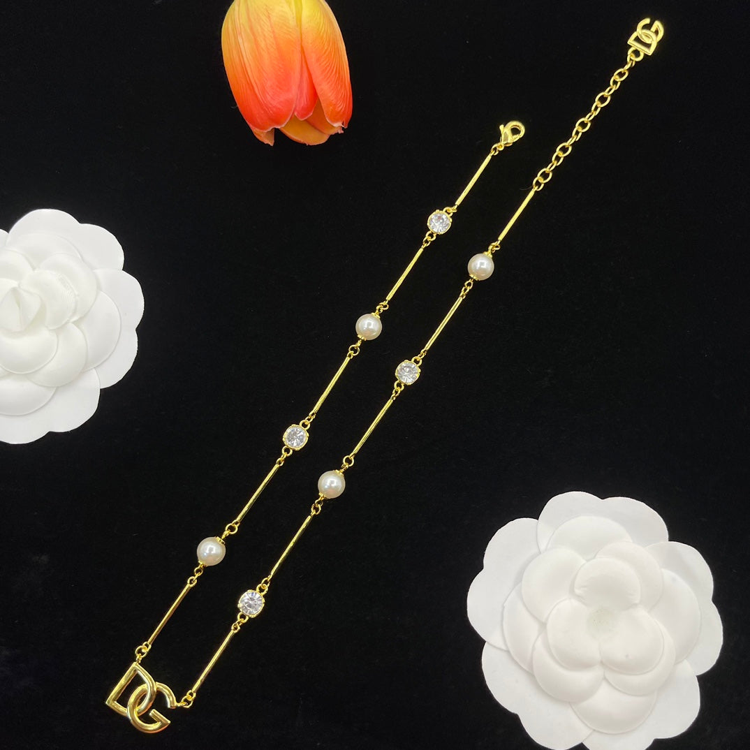 14A1045XDE Stylish Necklaces Bracelets
