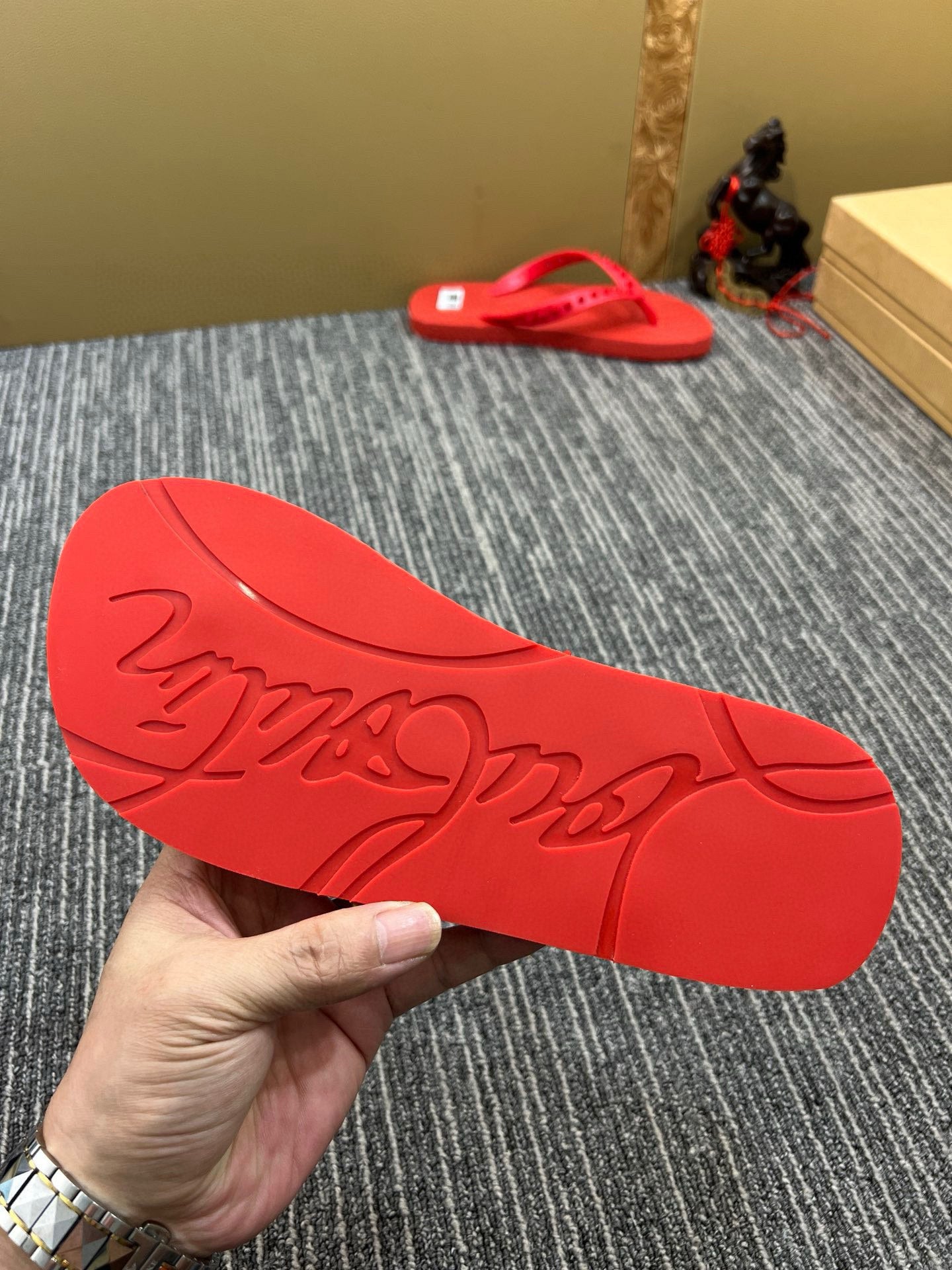 535ZA290ZDE Stylish Slippers