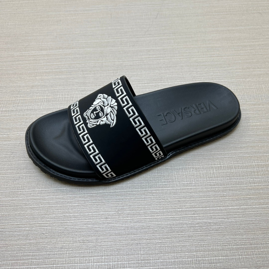 54V53ZDE Stylish slippers