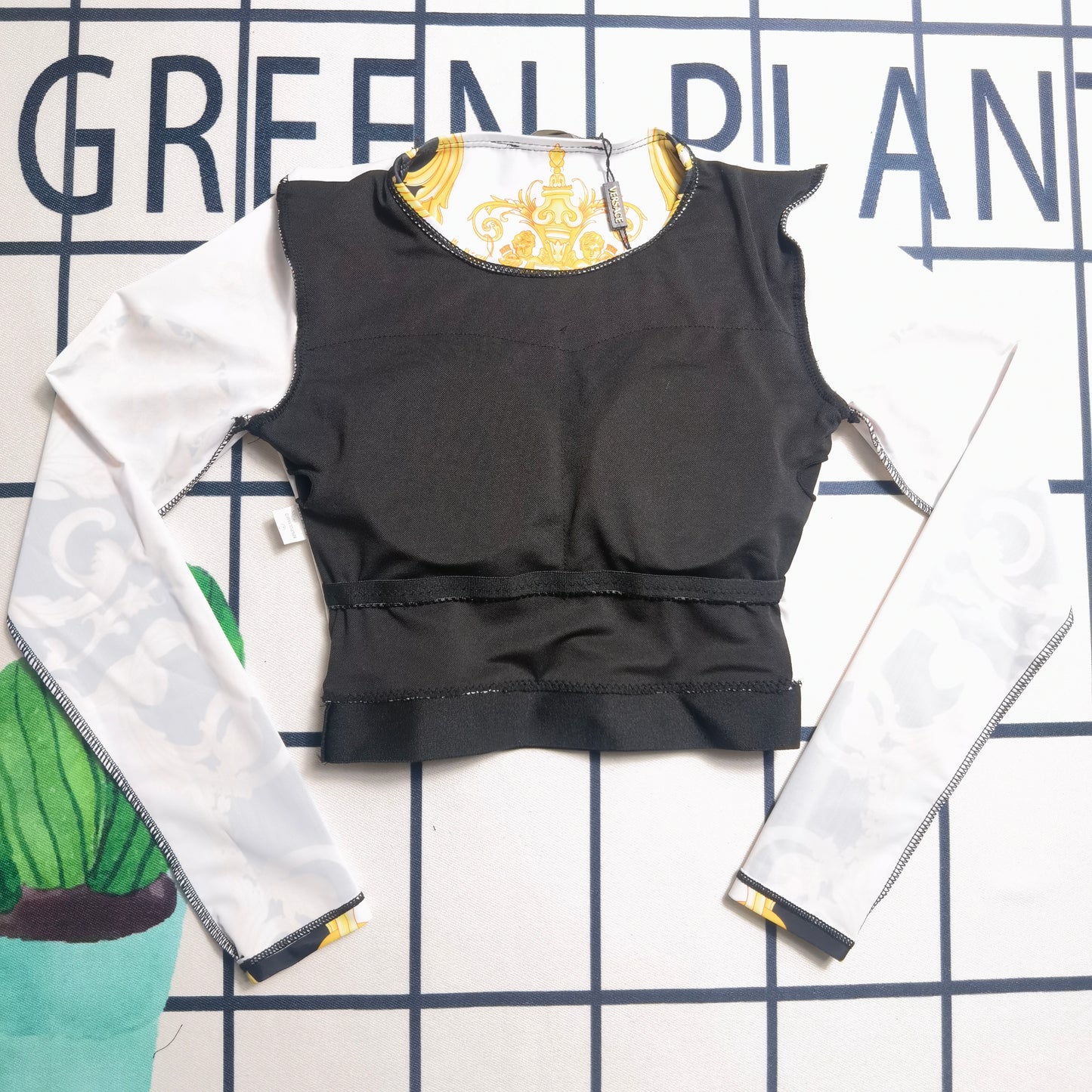 14V137YDE Stylish Long sleeve swimsuit