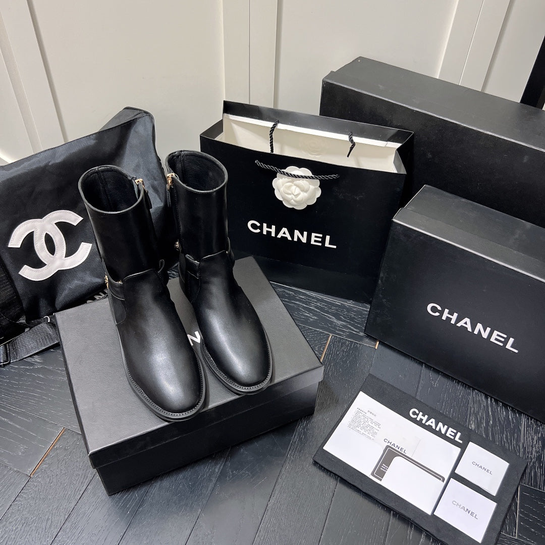 1JC12ZDE Stylish leather boots