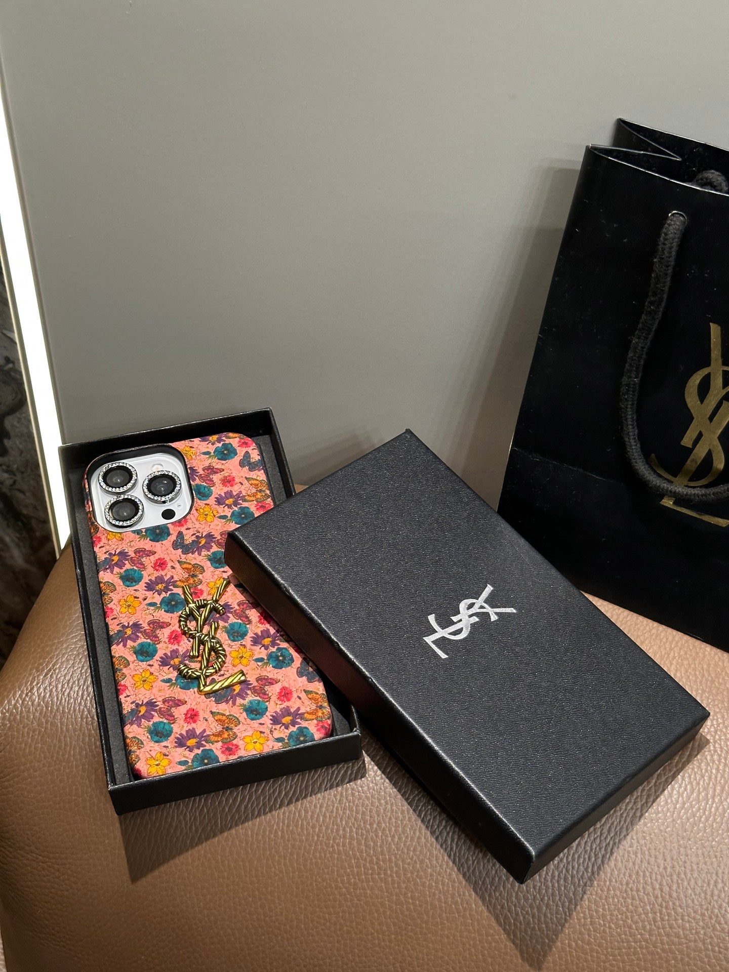 165RSL81ADE Stylish Phone Case