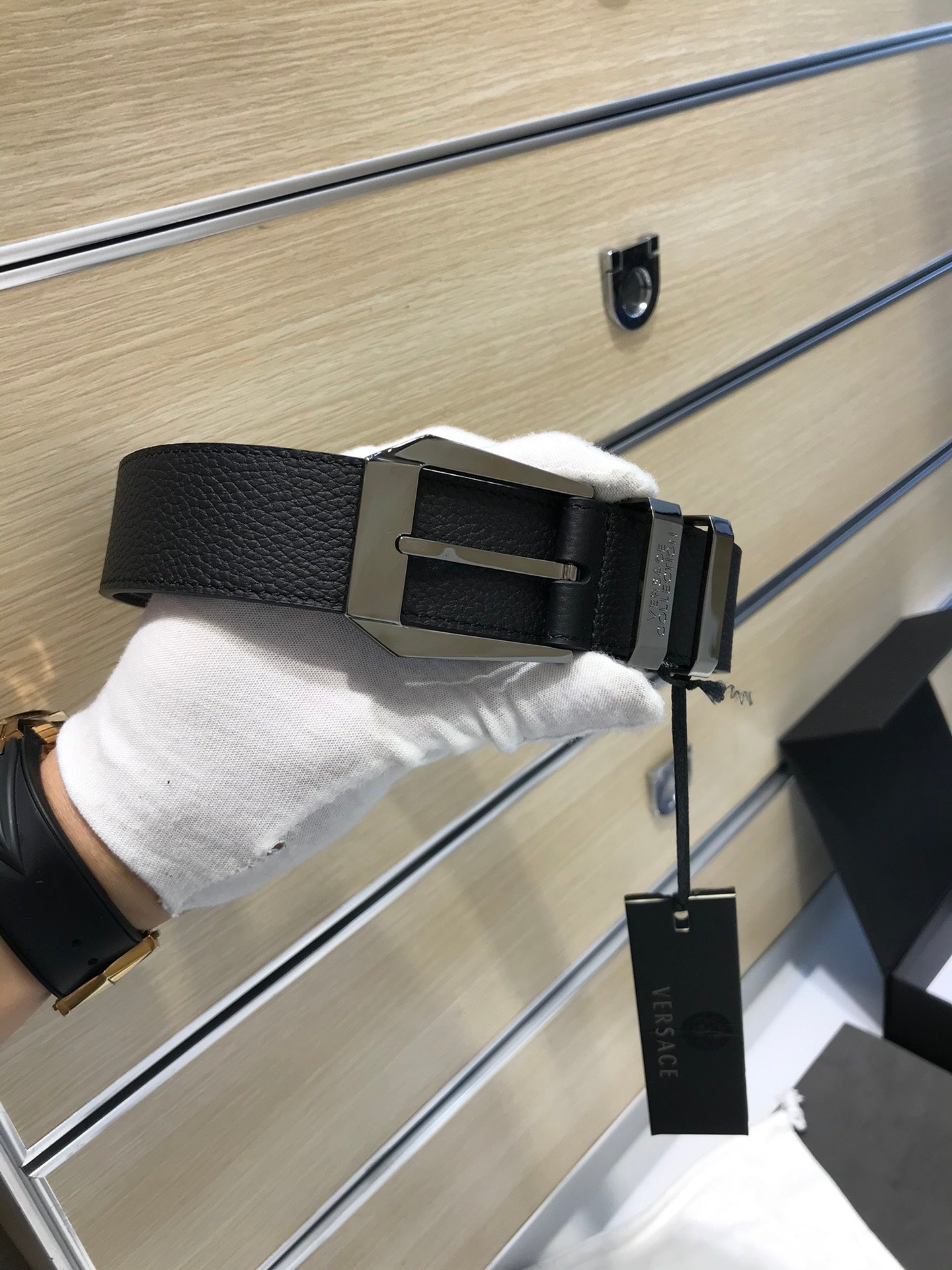 14V84PDE Stylish High quality belt With full package