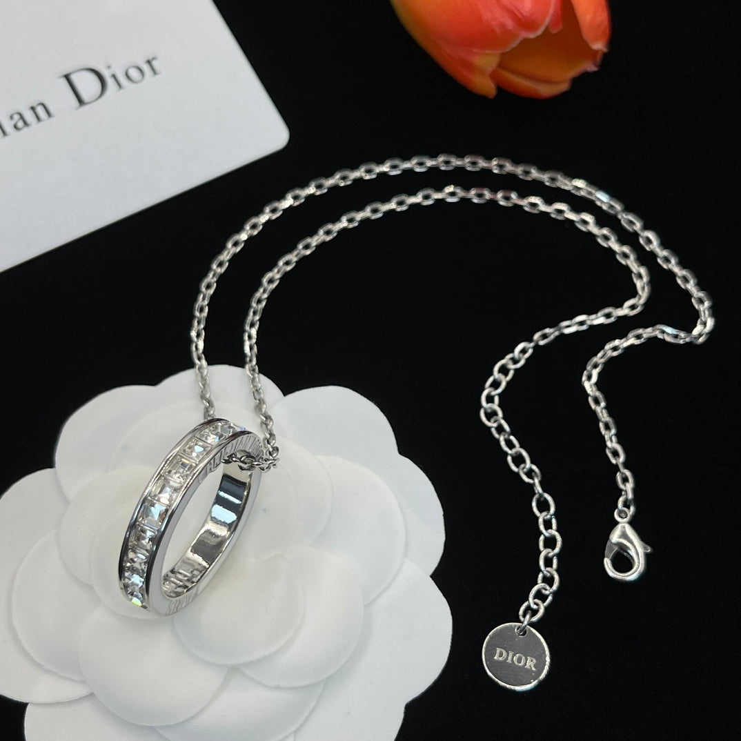 14D1060XDE Stylish Necklaces