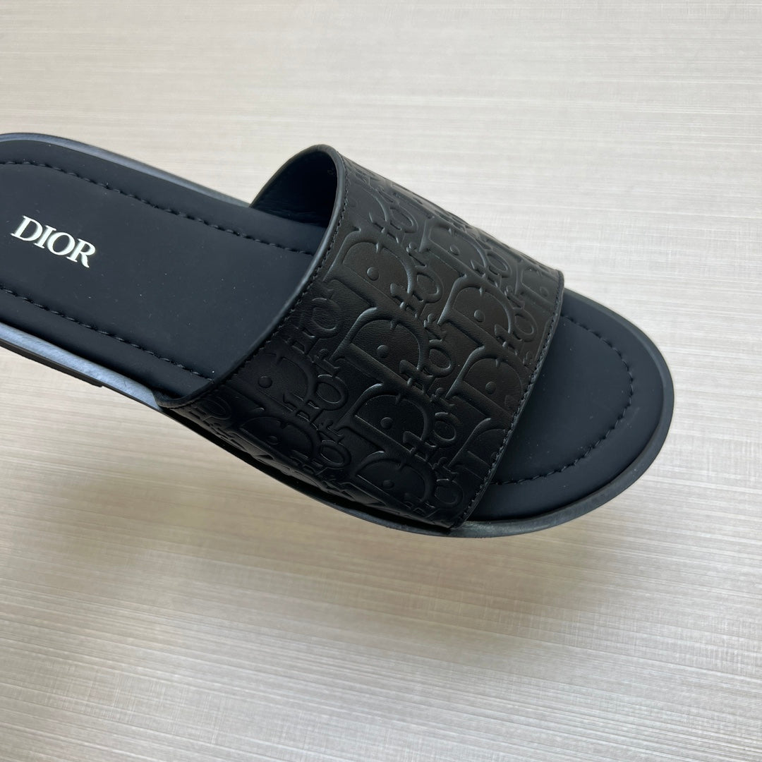 54D80ZDE Stylish slippers