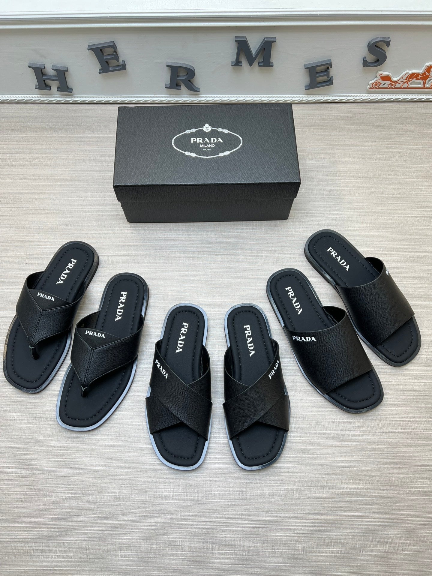 54PD72ZDE Stylish slippers