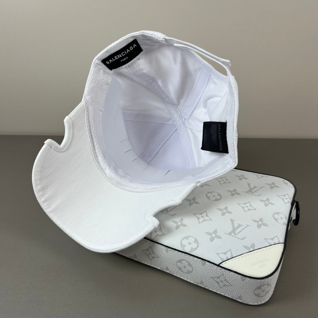 125ZJ526MDE Stylish hats
