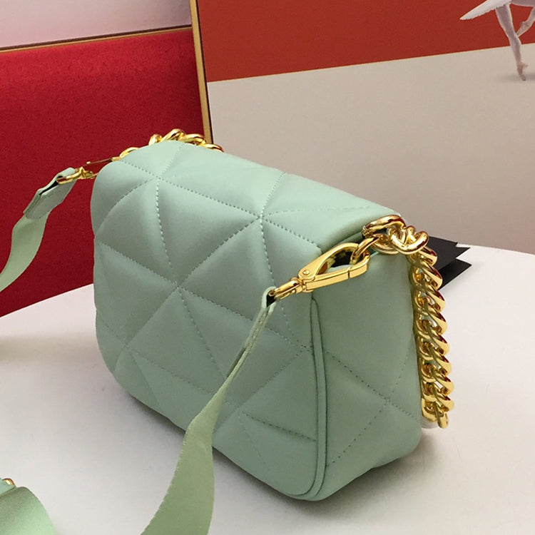1PD03BDE Stylish leather bag