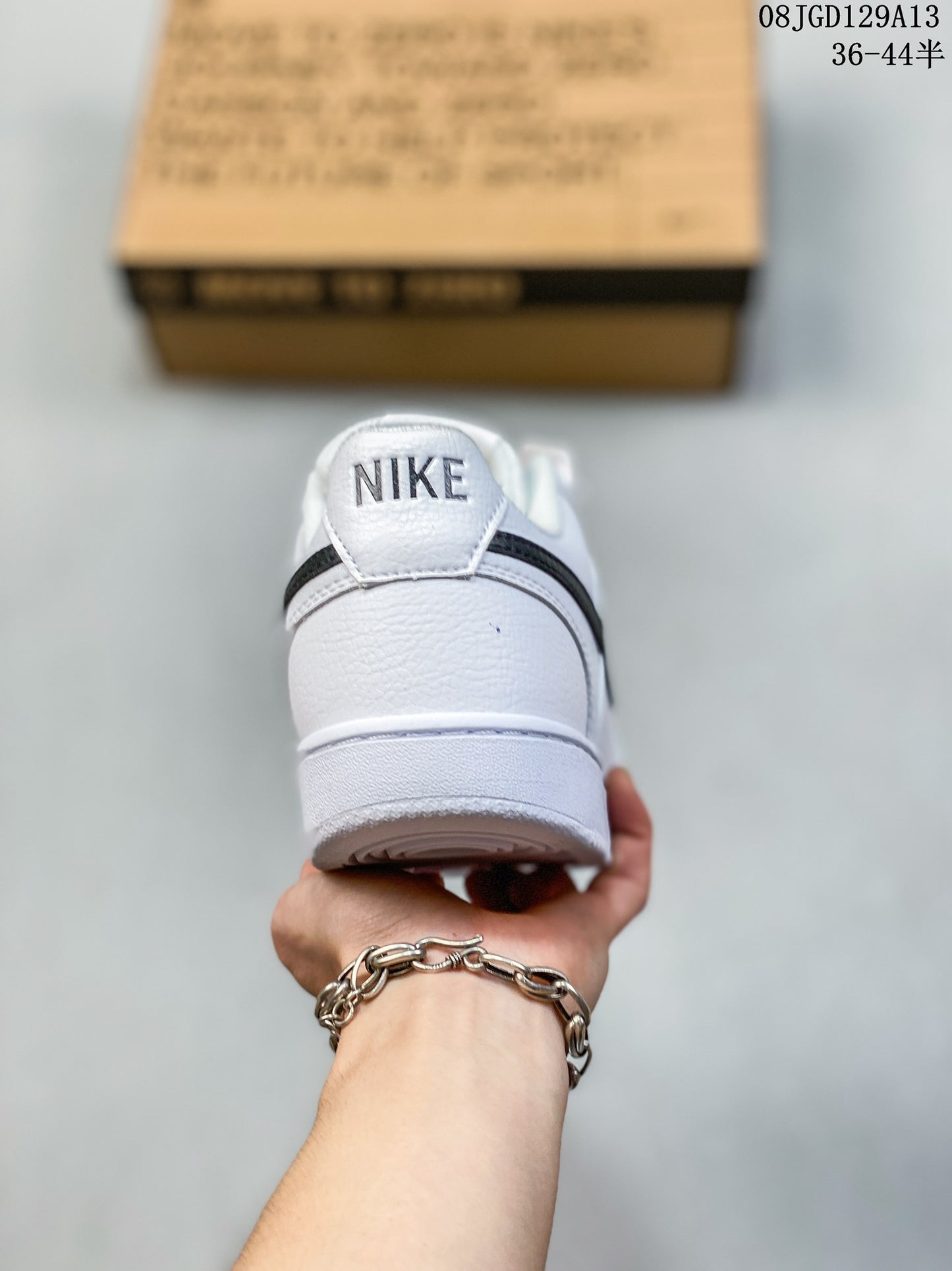 4YN41ZDE Stylish Sneakers (No Box, August-October Big Sale)