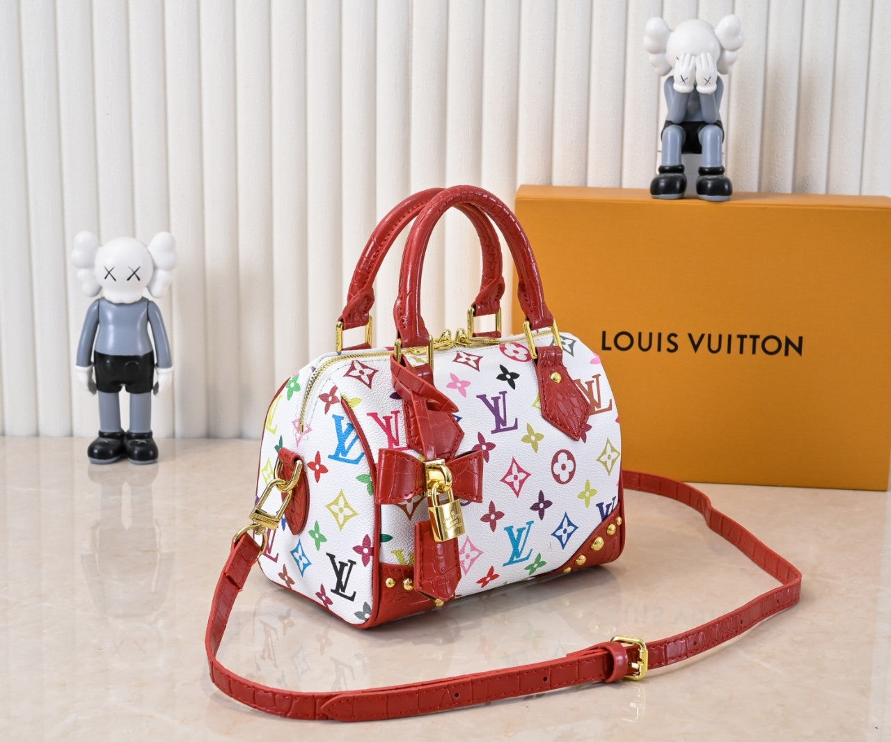 155NE75BDE Stylish leather bag