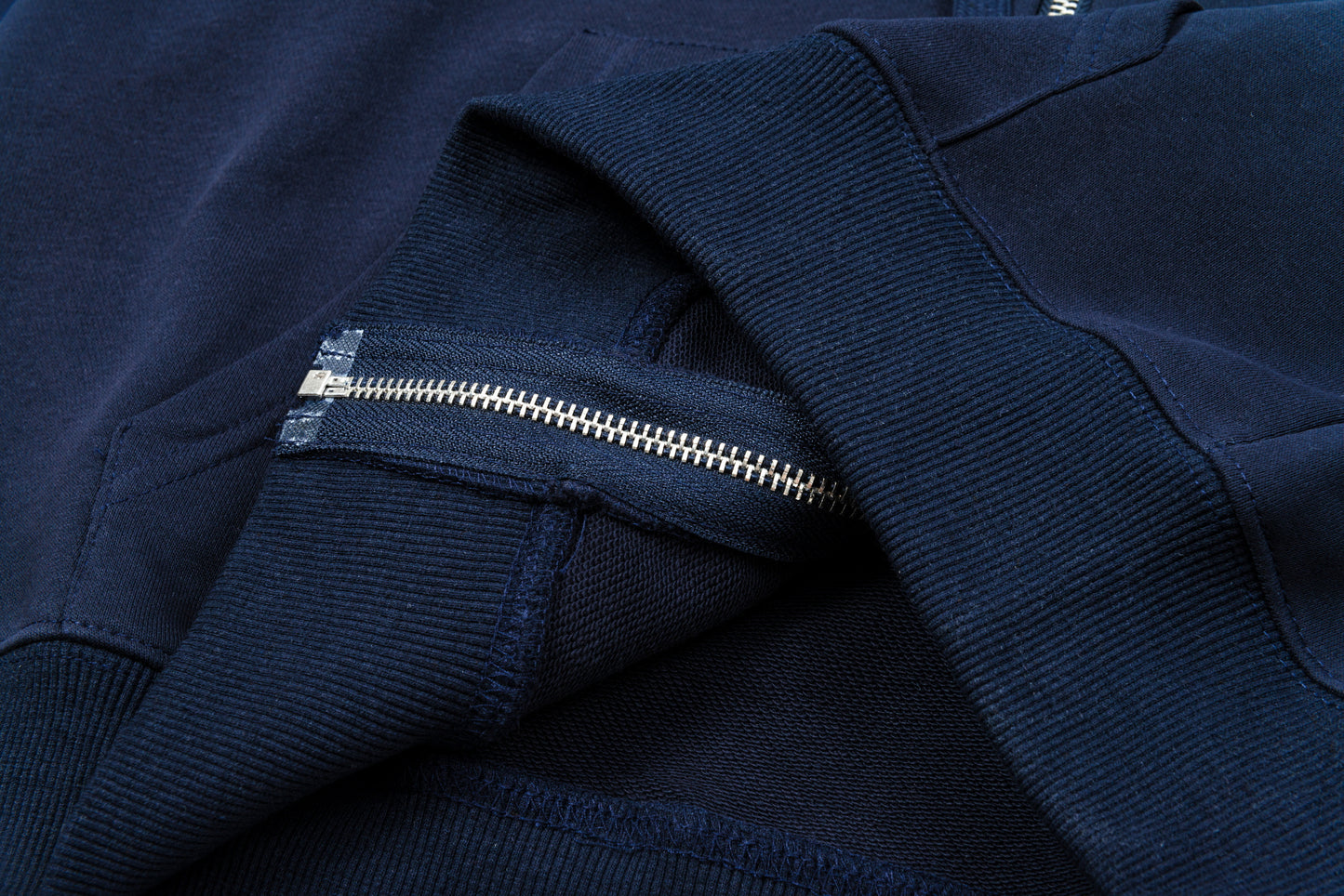 185ZA138UDE Stylish Sweaters