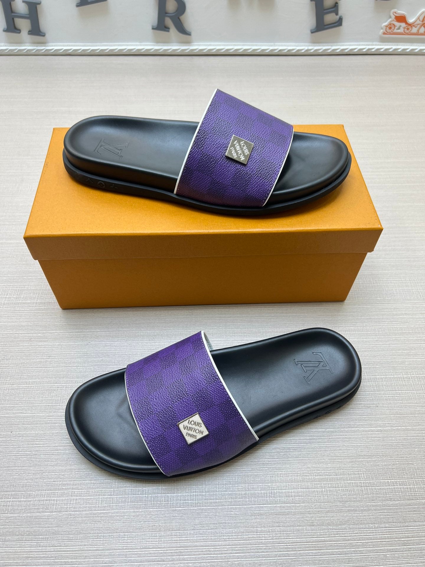 54E69ZDE Stylish slippers