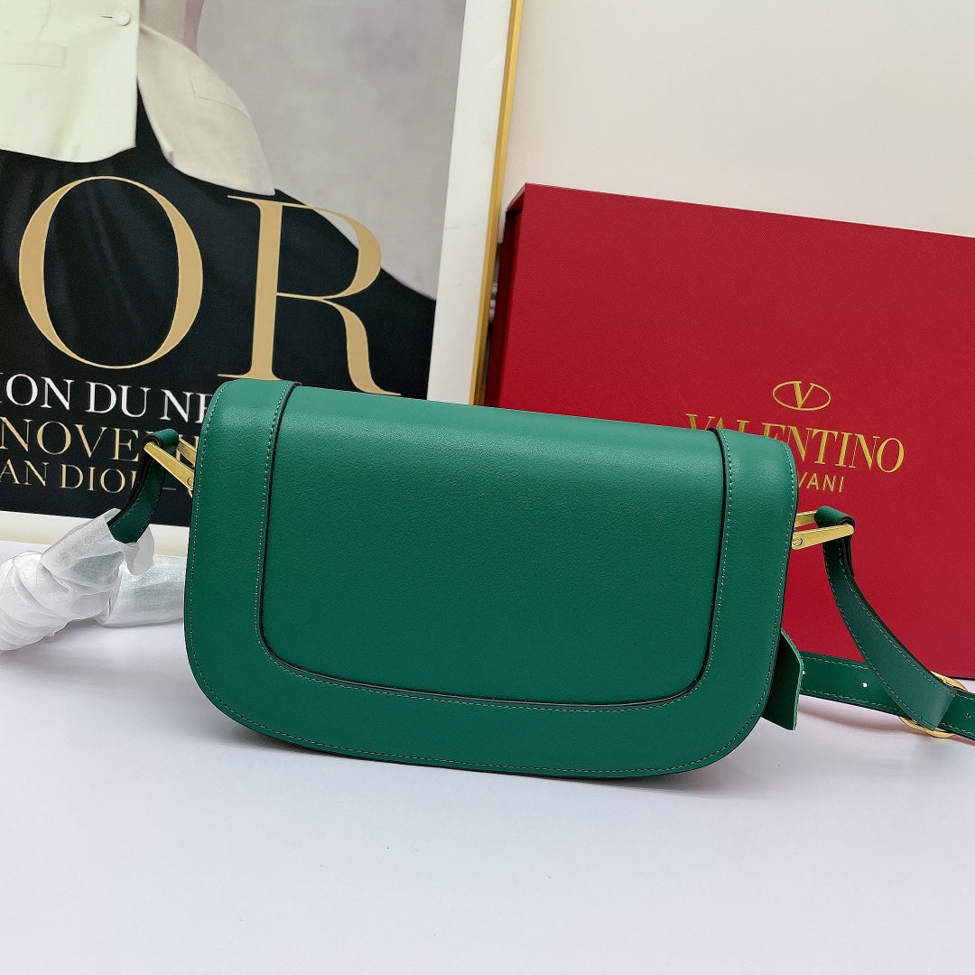 5A45BDE Stylish leather bag