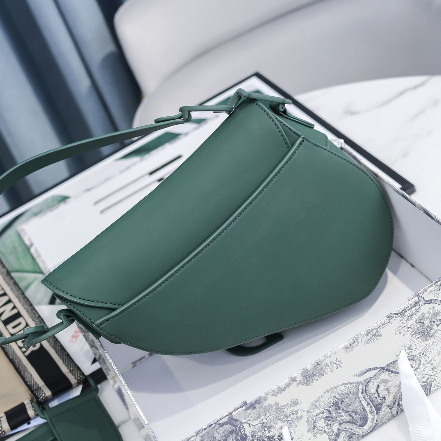 5D10BDE Stylish leather bag
