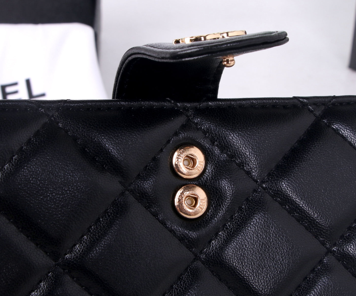 15RC81BDE Stylish leather bag