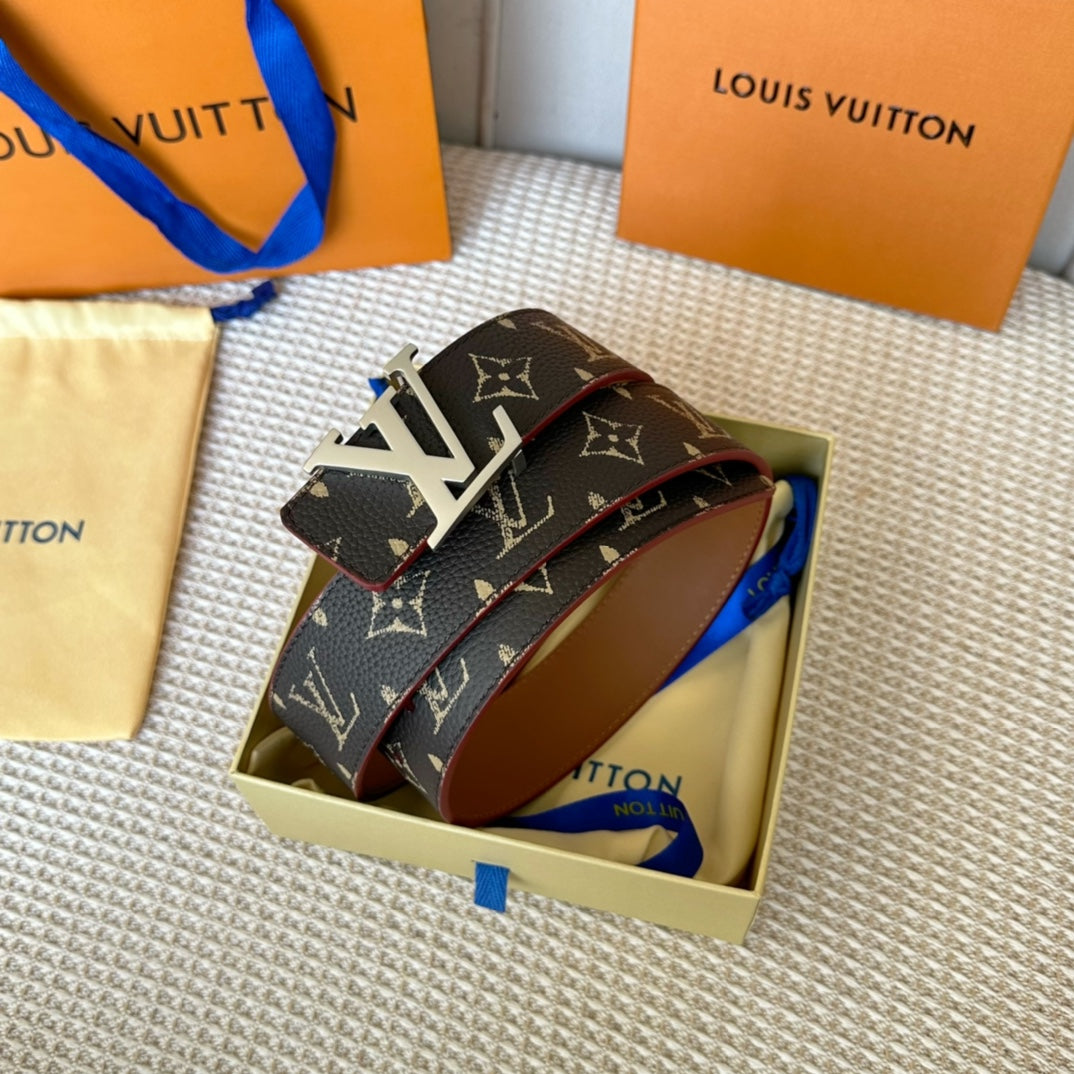 14E131PDE Stylish High quality belt With full package