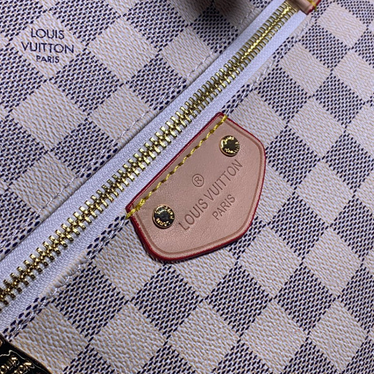 1E001BDE Stylish leather bag