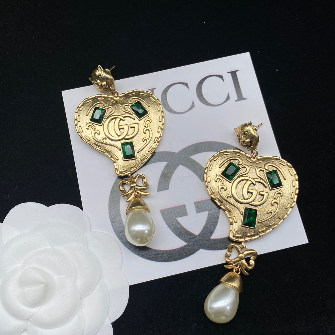 14B823KDE Stylish Necklaces Earrings
