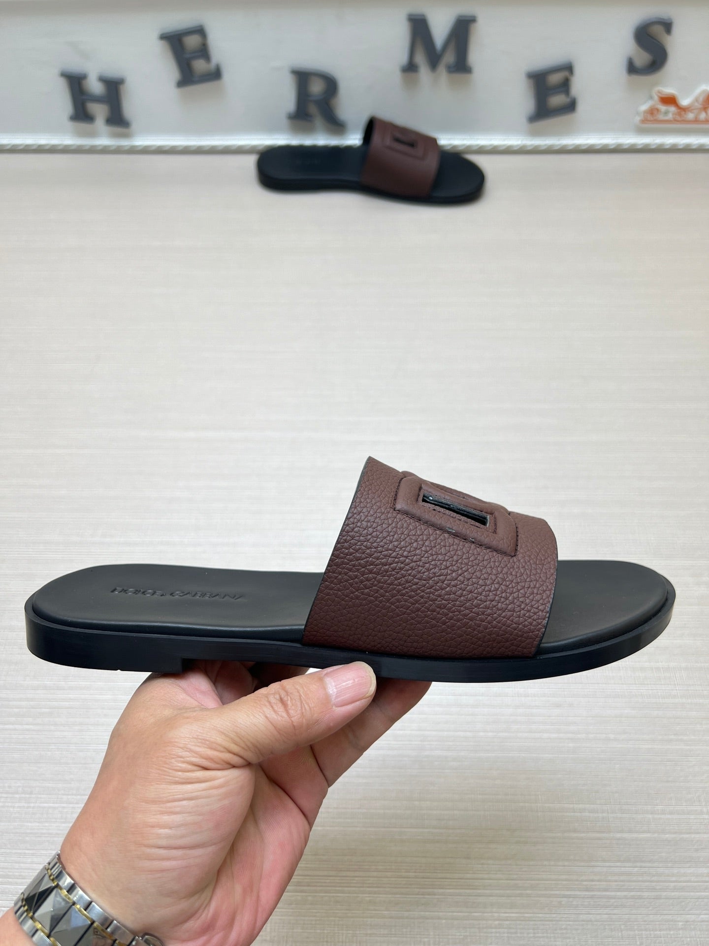 54A65ZDE Stylish slippers