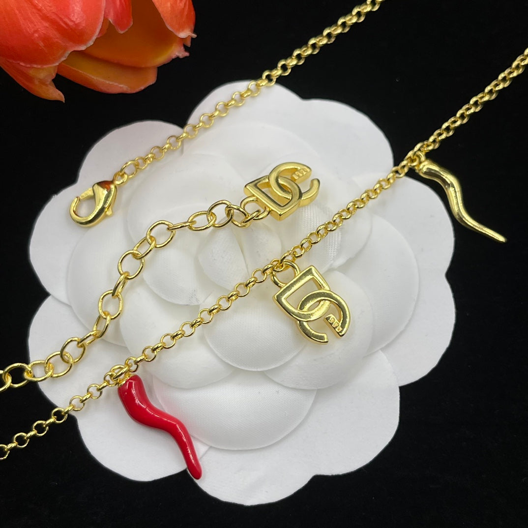 14A1049XDE Stylish Necklaces
