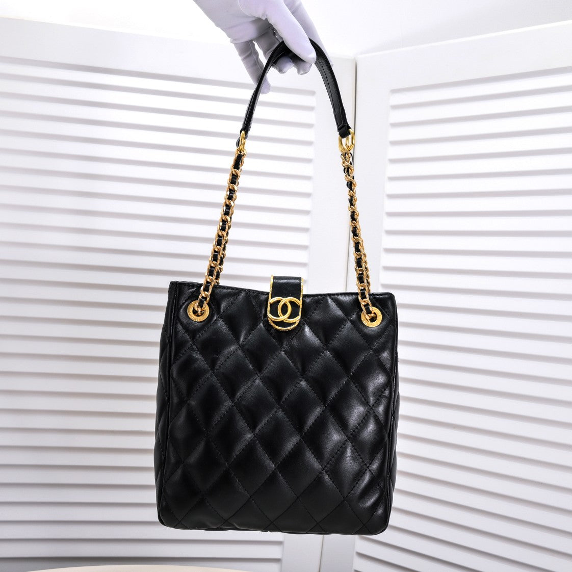 XC5BDE Stylish leather bag