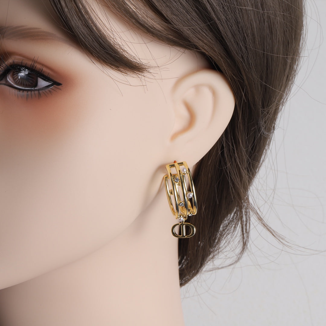 14D497EDE Stylish Earrings
