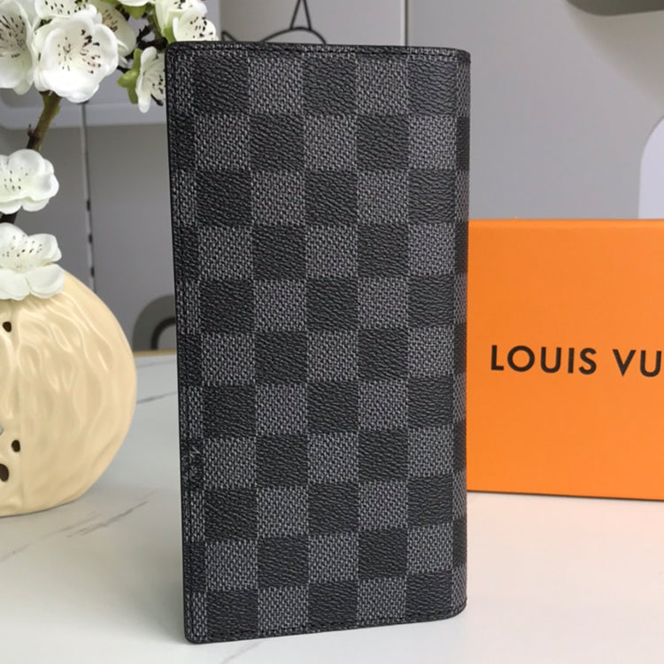 E2BDE Stylish leather wallets