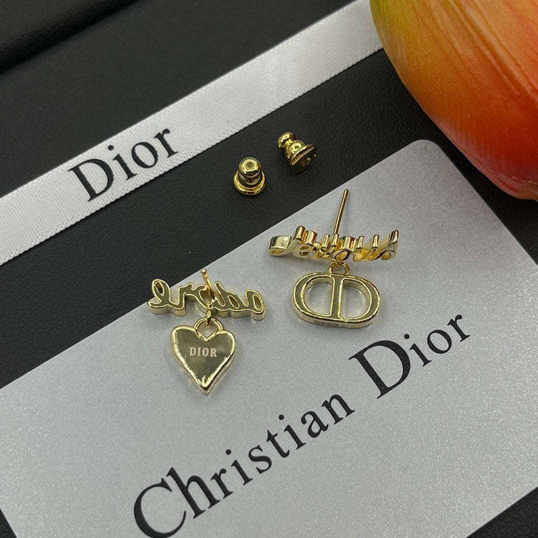14D1075EDE Stylish Earrings