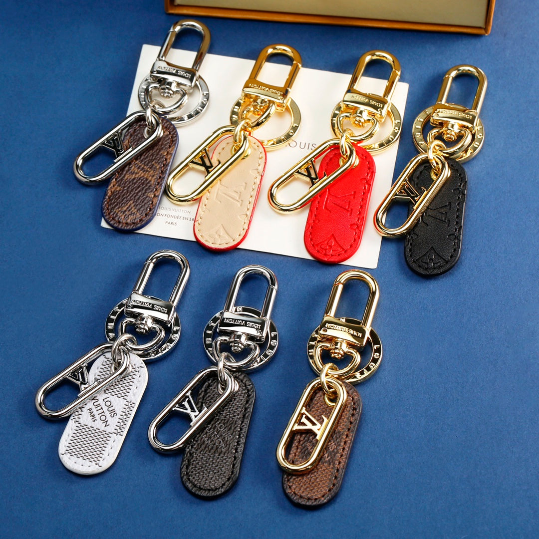 14E12ADE Stylish key closure