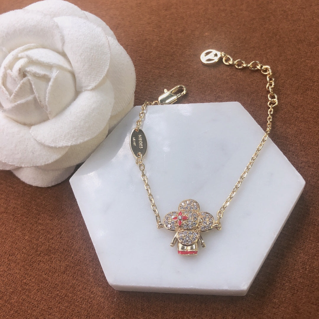 1YE299XDE Stylish Bracelets Necklaces