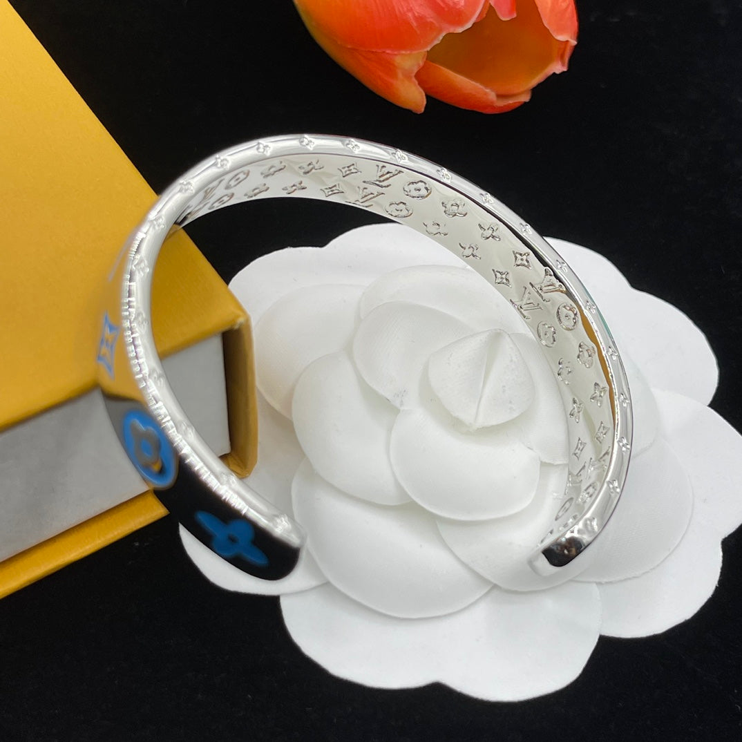 14E1054KDE Stylish Bracelets