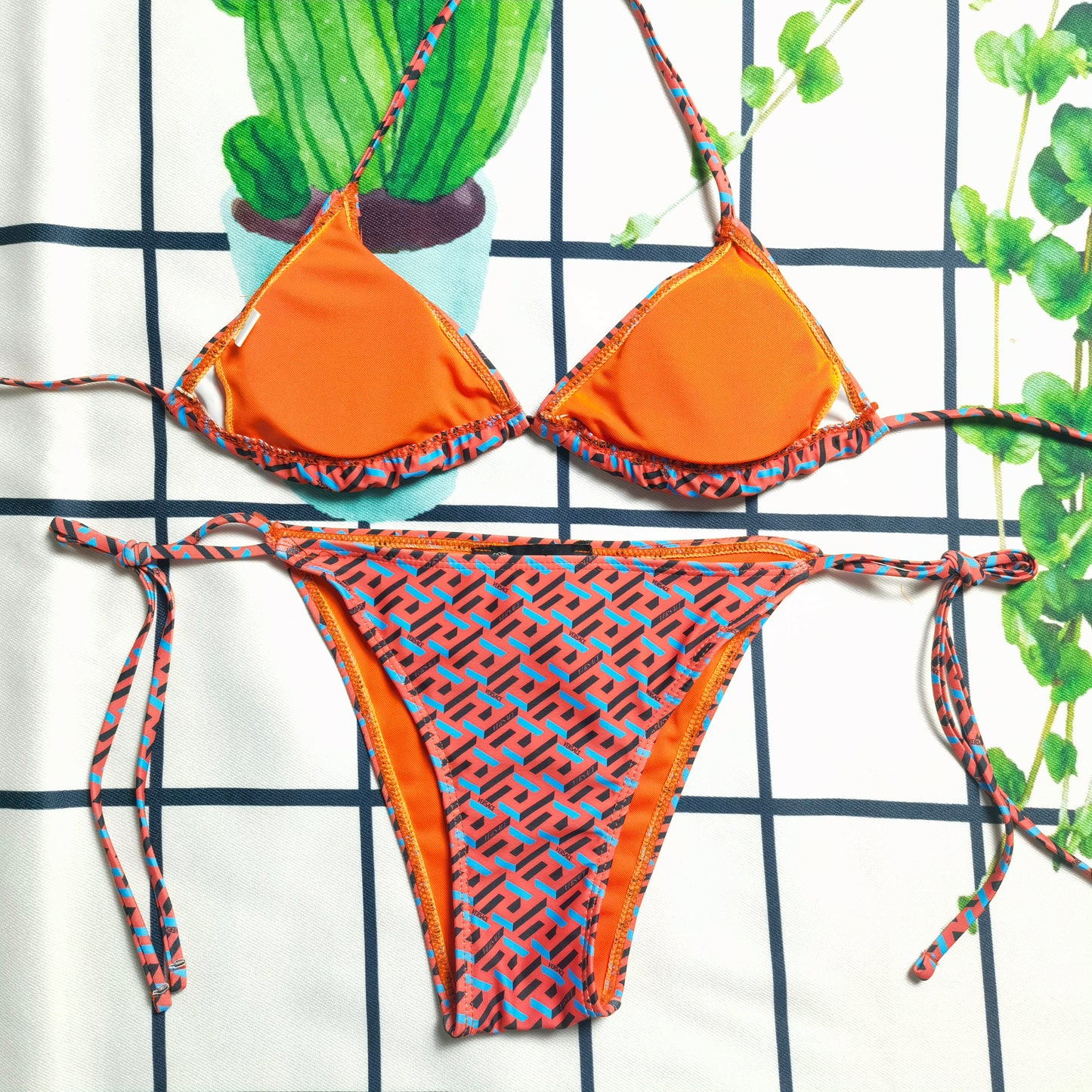 14V58YDE Stylish Bikini swimsuit