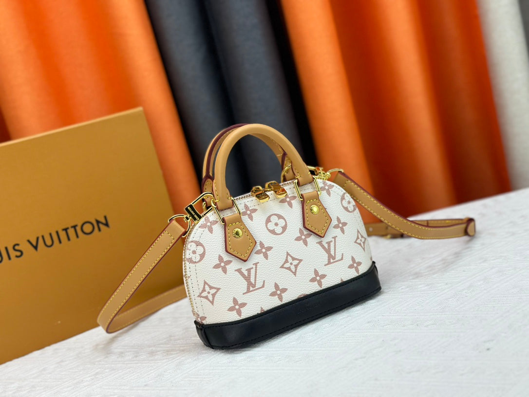 155XE20BDE Stylish leather bag