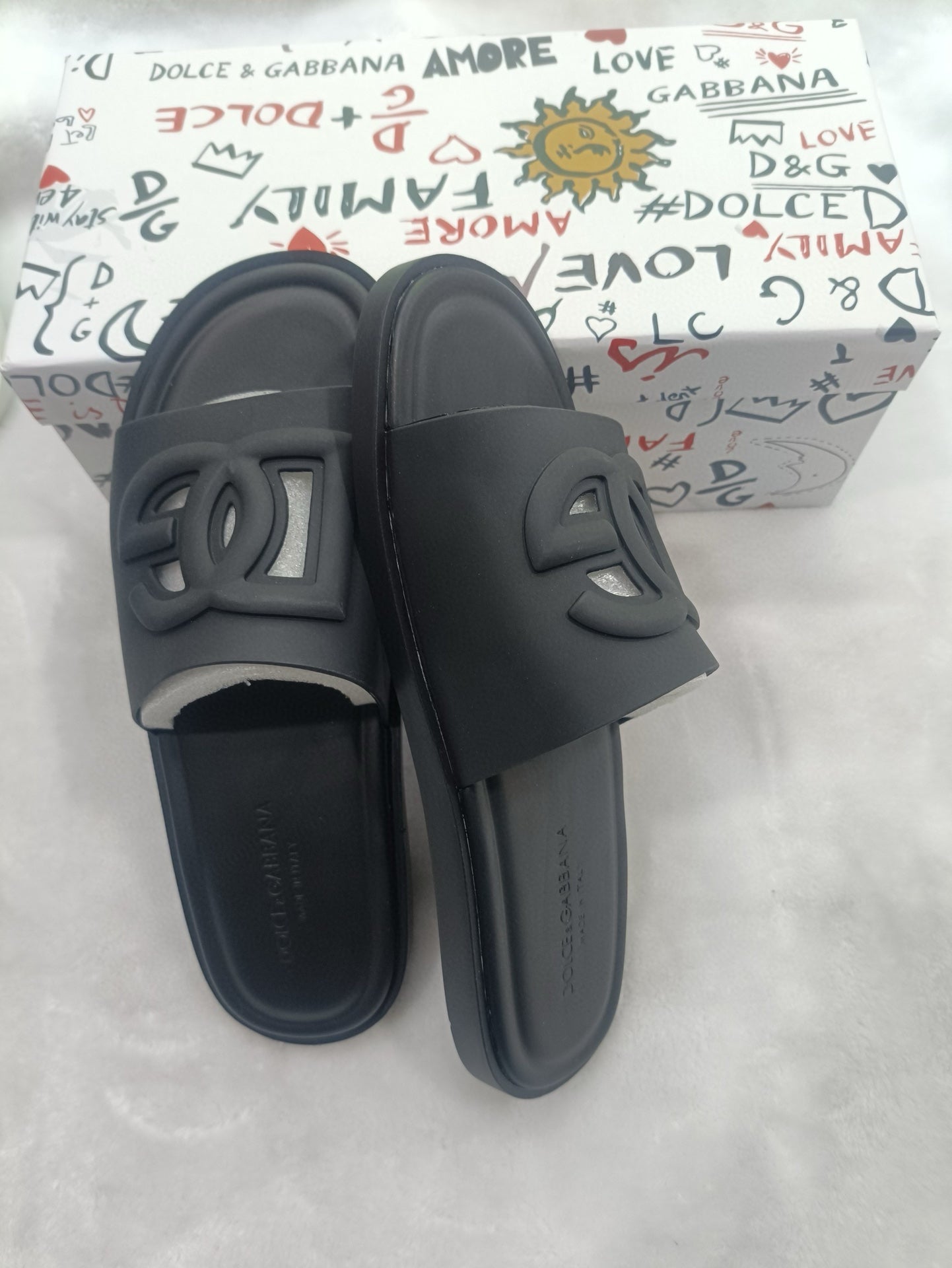 54A82ZDE Stylish slippers