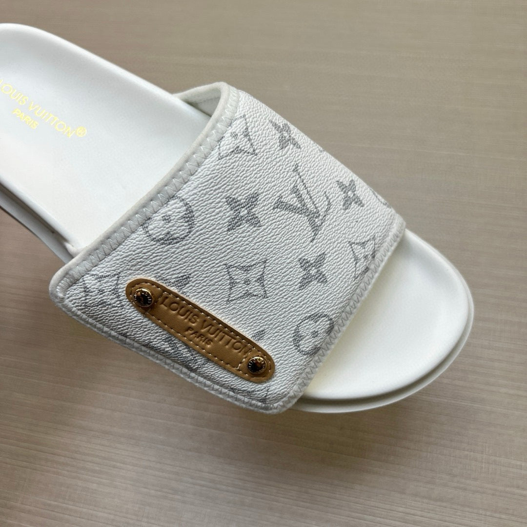 575NE6ZDE Stylish Slippers