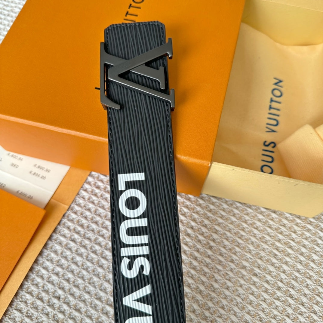 14E57PDE Stylish High quality belt With full package