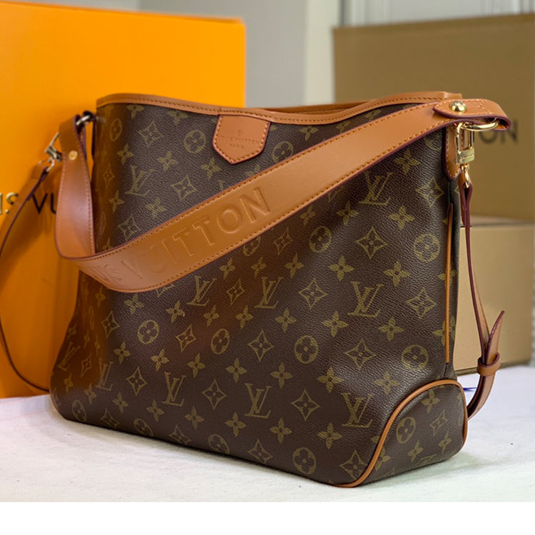 AE01BDE Stylish leather bag