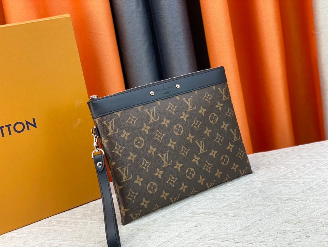 1XE401BDE Stylish leather bag